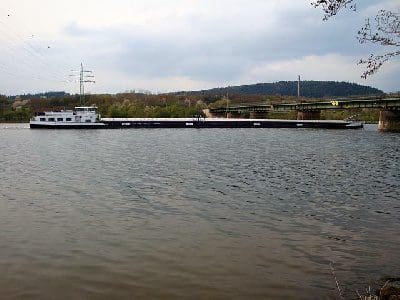 Wohnmobilstellplatz an der Saarmündung